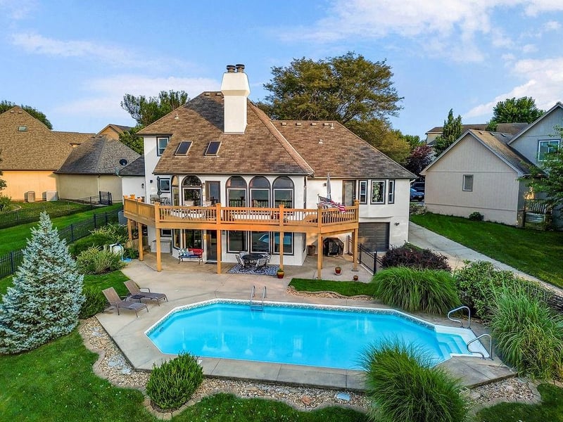 5024 Kingfisher Dr, Lee's Summit, MO 64082