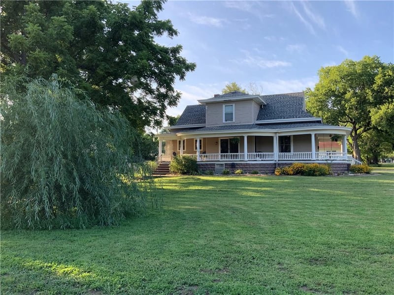 409 Green St, Yates Center, KS 66783