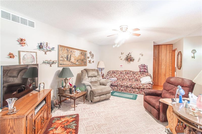 1701 Lexington St, Holden, MO 64040