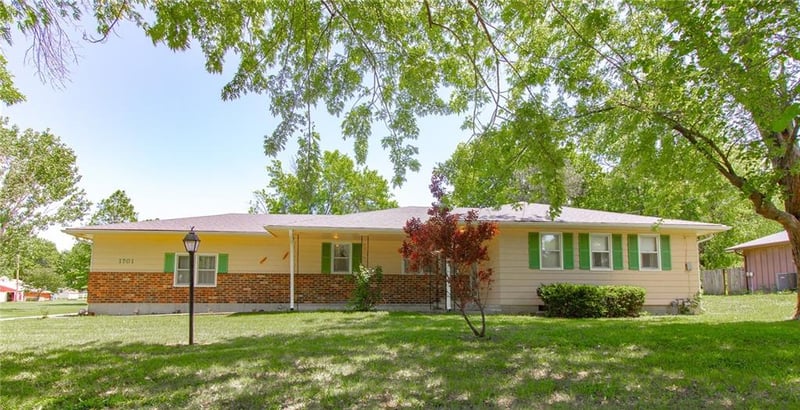 1701 Lexington St, Holden, MO 64040