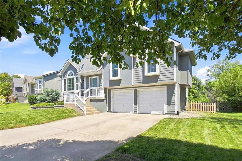 1038 Logan St, Olathe, KS 66061