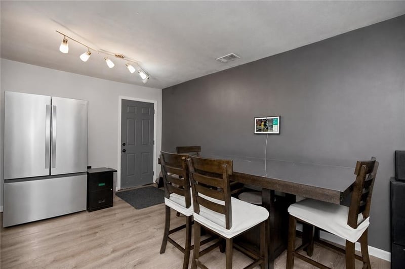2720 52nd St, Kansas City, KS 66106