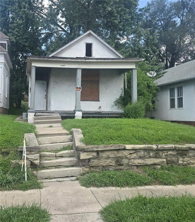 2007 Jones St, St Joseph, MO 64501