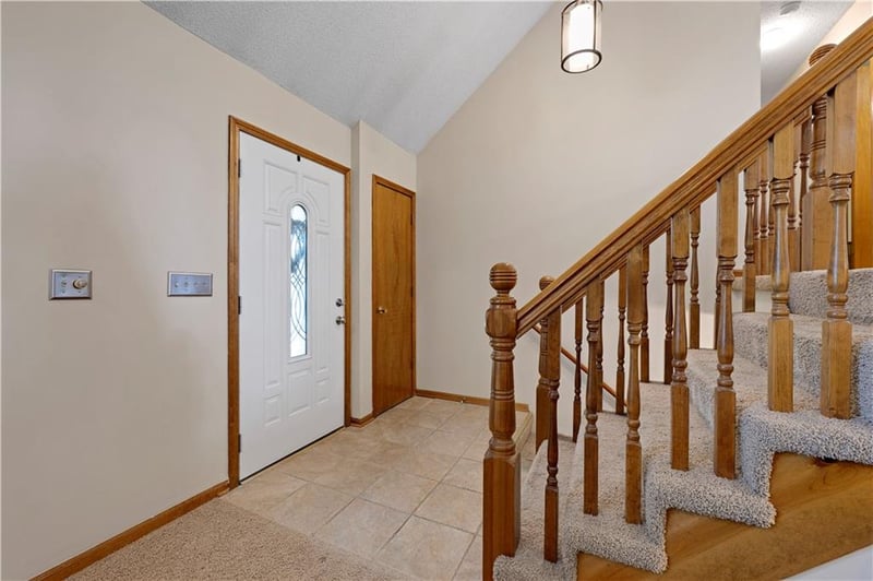 8031 149th Ter, Overland Park, KS 66223