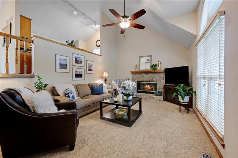 8031 149th Ter, Overland Park, KS 66223