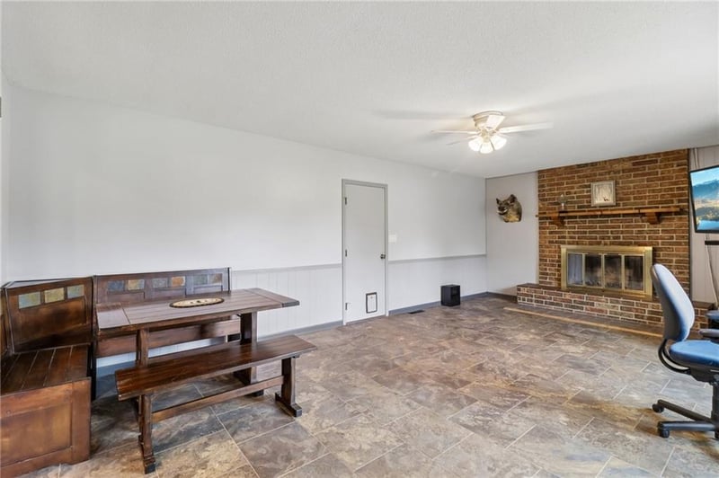 18591 Cantrell Rd, Linwood, KS 66052
