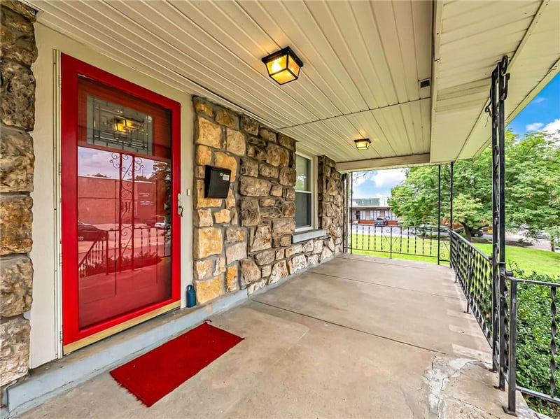 2606 Campbell St, Kansas City, MO 64108
