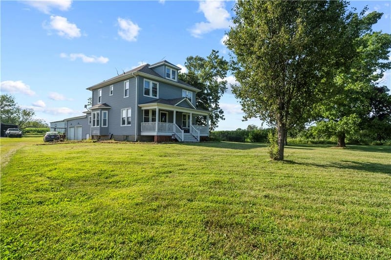 33859 167th St, Leavenworth, KS 66048