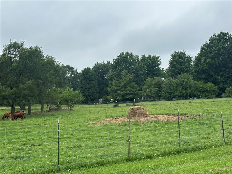 1674 Sw 212th St, Plattsburg, MO 64477