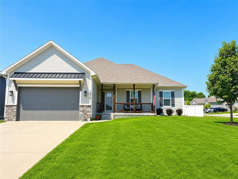 1810 Madi Ct, Grain Valley, MO 64029