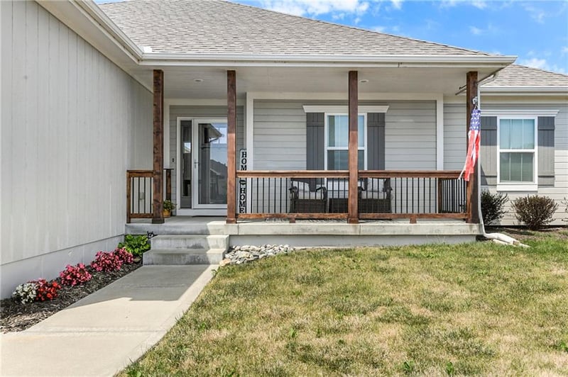 1810 Madi Ct, Grain Valley, MO 64029
