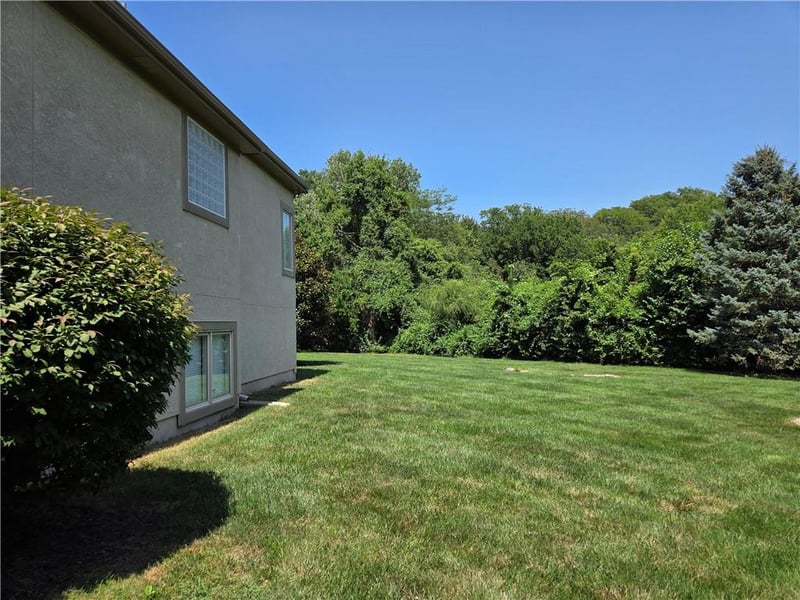12533 Knox St, Overland Park, KS 66213