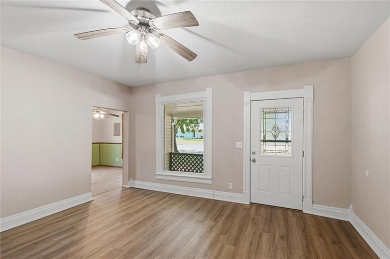 201 Spruce St, Garden City, MO 64747