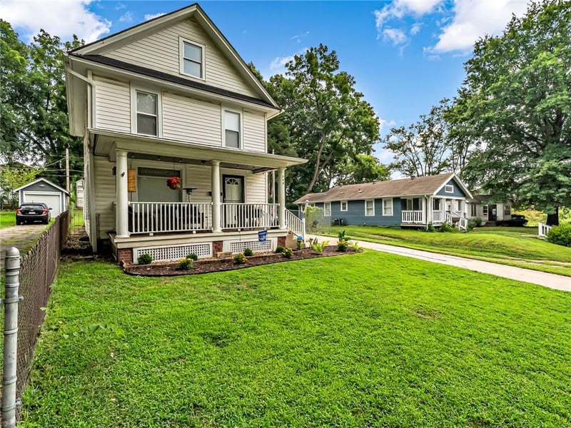 549 S Huttig Ave, Independence, MO 64053