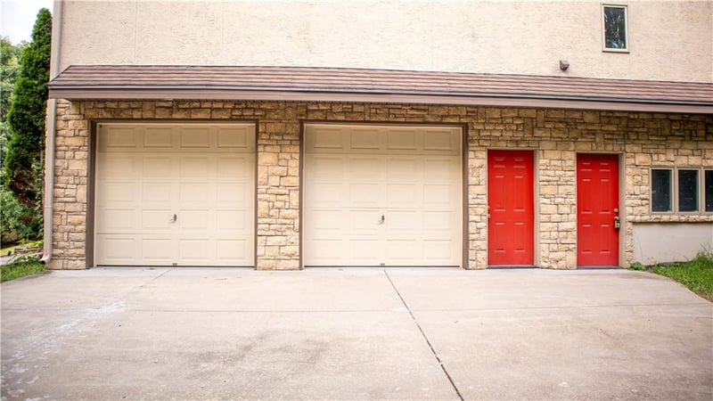 7307 Oliver Cir, Kansas City, KS 66106