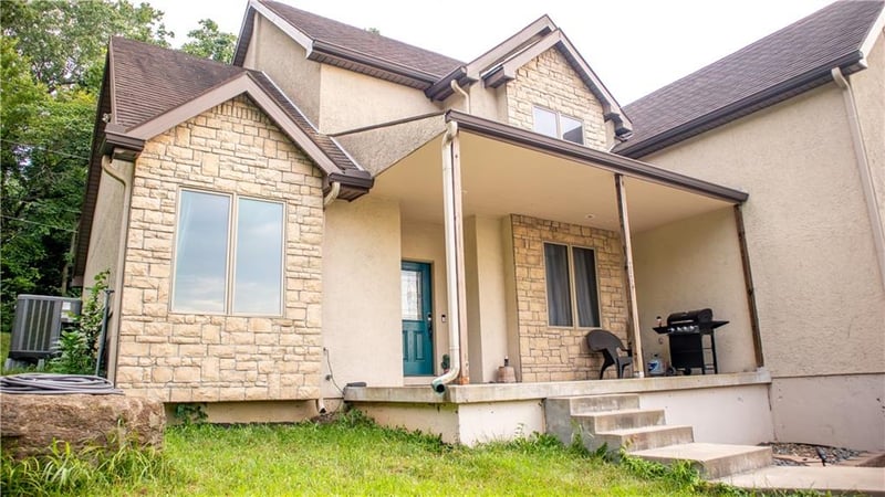7307 Oliver Cir, Kansas City, KS 66106