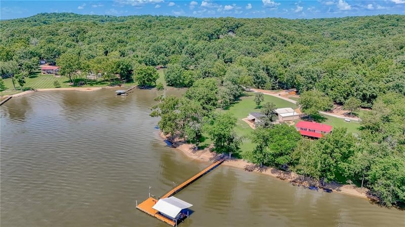 33260 Golden Acres Rd, Lincoln, MO 65338