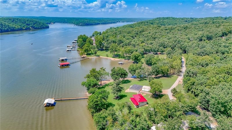 33260 Golden Acres Rd, Lincoln, MO 65338