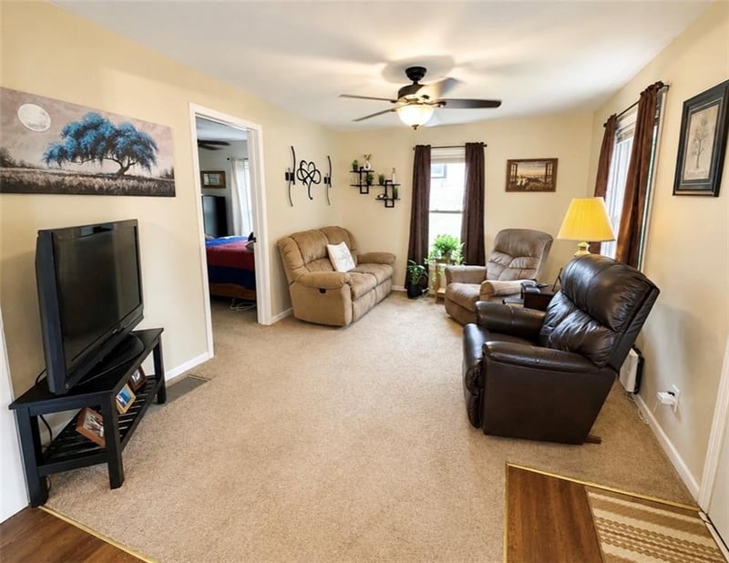 609 Walnut St, Maryville, MO 64468