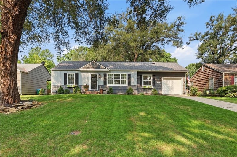 5536 Cedar St, Roeland Park, KS 66205
