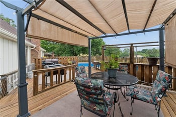 12301 Frost Rd, Kansas City, MO 64138