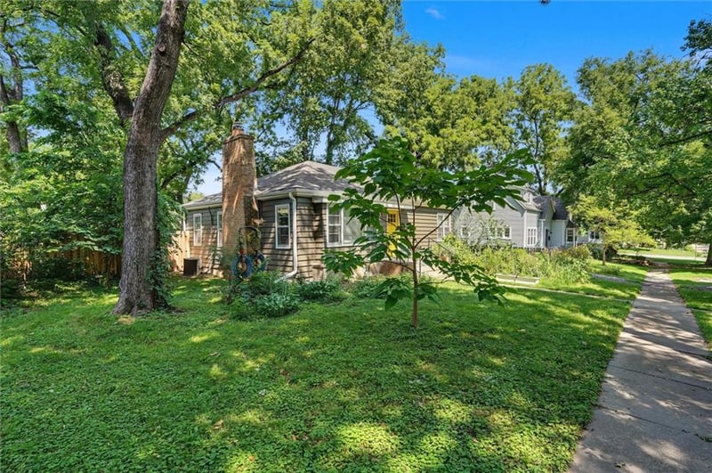 709 Illinois St, Lawrence, KS 66044
