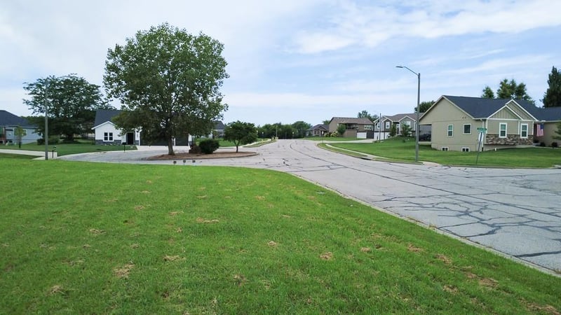 2509 Jones Ranch Pw, Harrisonville, MO 64701