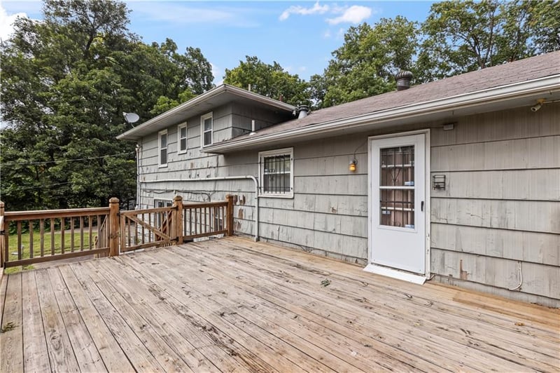 10142 Bennington Ave, Kansas City, MO 64134