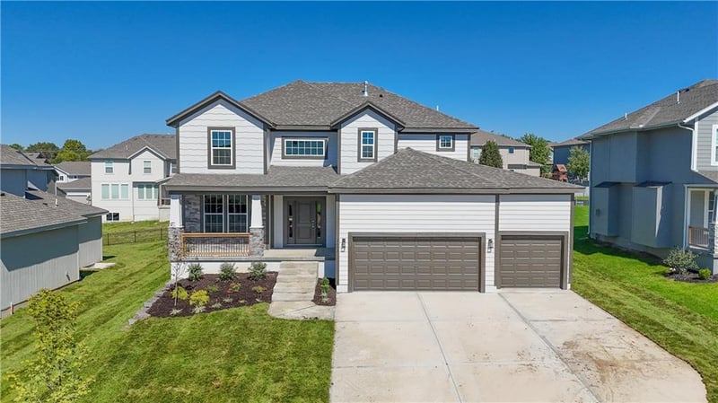 2682 Park St, Olathe, KS 66061