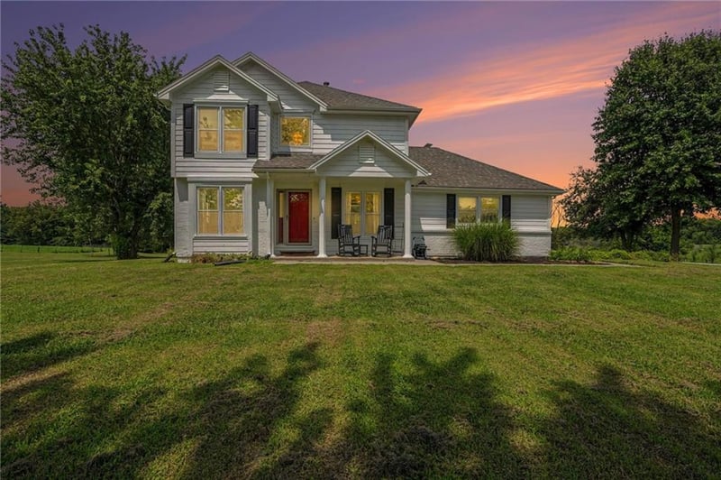 22590 Mcintyre Rd, Leavenworth, KS 66048