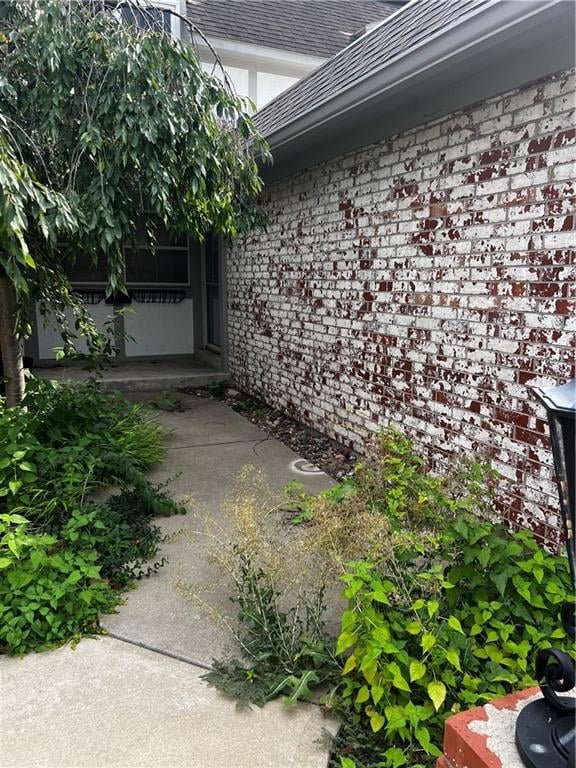 7621 102nd St, Overland Park, KS 66212