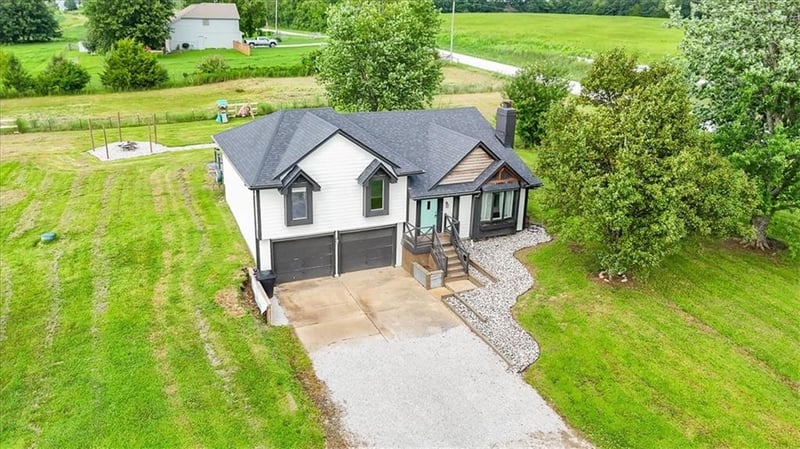 1411 200th Rd, Holden, MO 64040