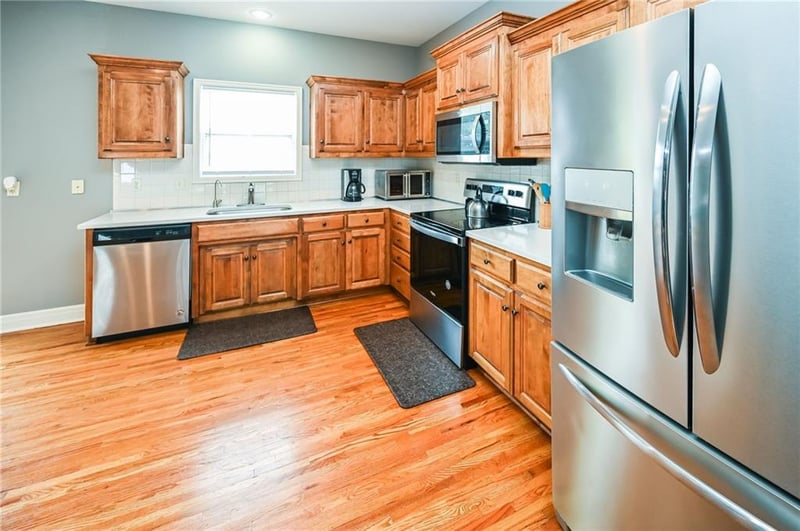 8604 75th Ter, Kansas City, MO 64158