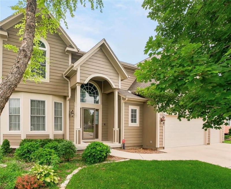 25168 150th Ter, Olathe, KS 66061