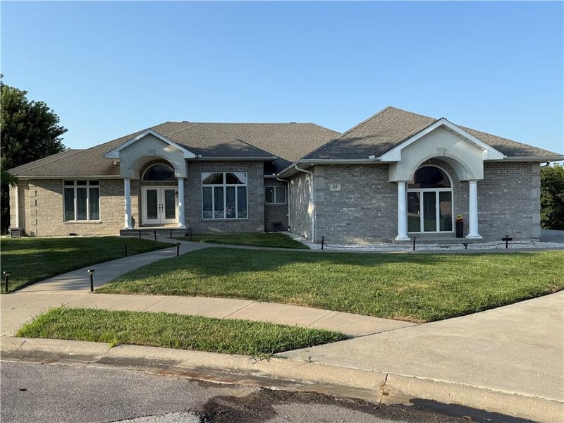 1113 Saxony Ct, Warrensburg, MO 64093