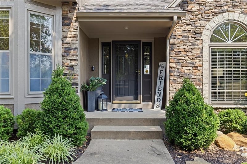 9104 131st Ter, Overland Park, KS 66213