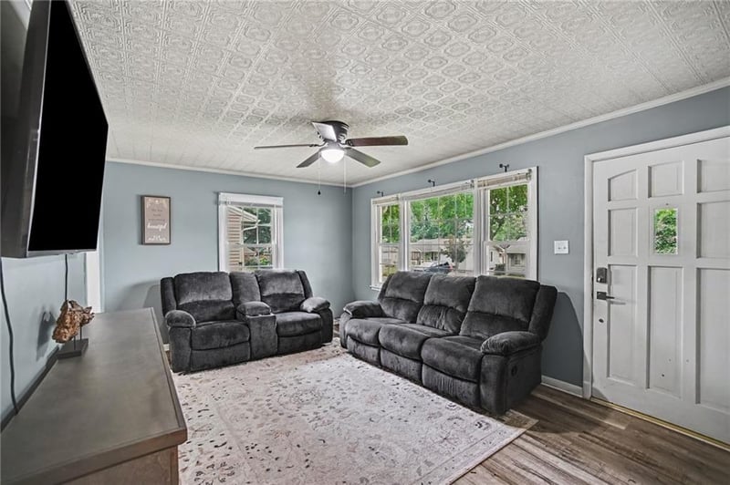 507 Meadow Ln, St Joseph, MO 64501
