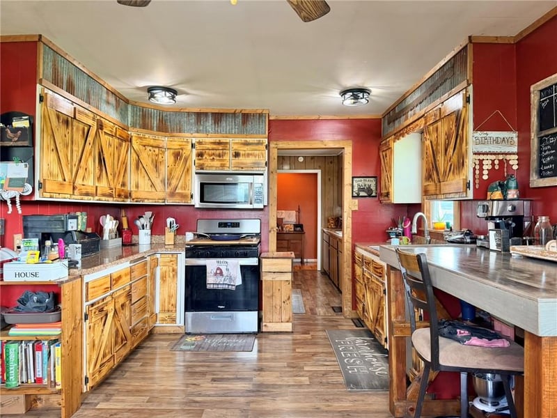 519 20th St, Trenton, MO 64683