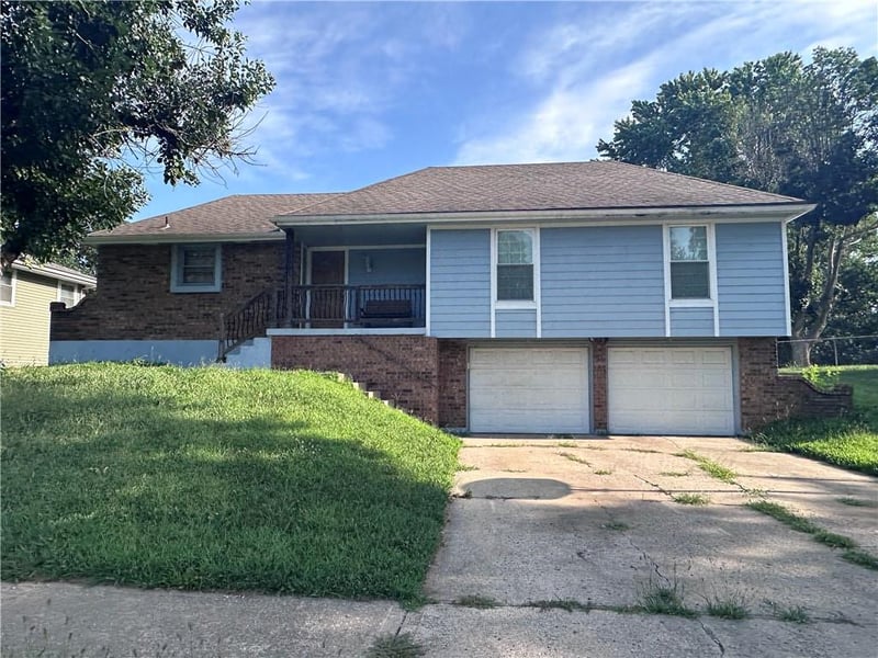 17616 25 St, Independence, MO 64057