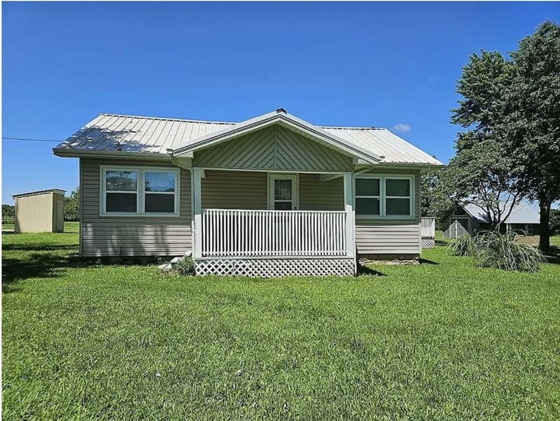 1086 100th Rd, Baldwin City, KS 66006