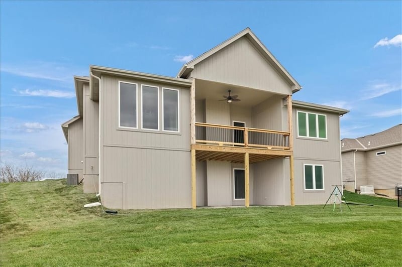 17507 Grey Hawke Rg, Smithville, MO 64089