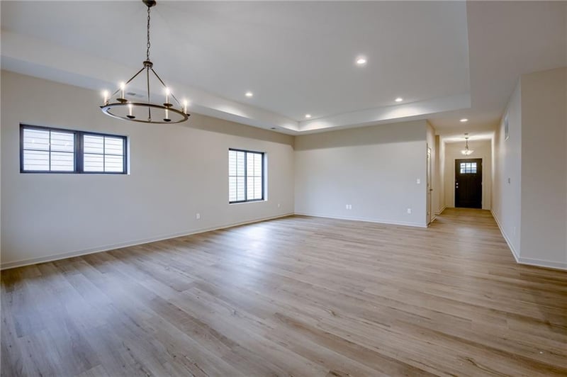 1987 Harvest Rd, Liberty, MO 64068
