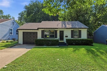 8103 Mcgee St, Kansas City, MO 64114