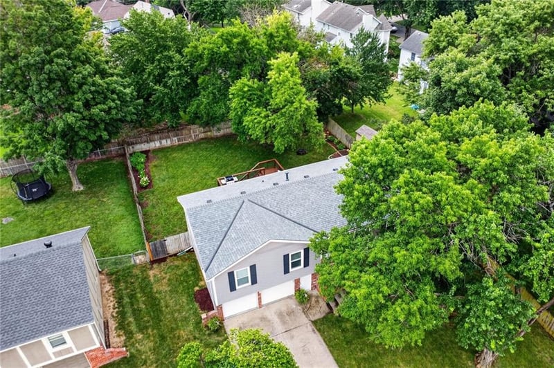 6033 Alden St, Shawnee, KS 66216