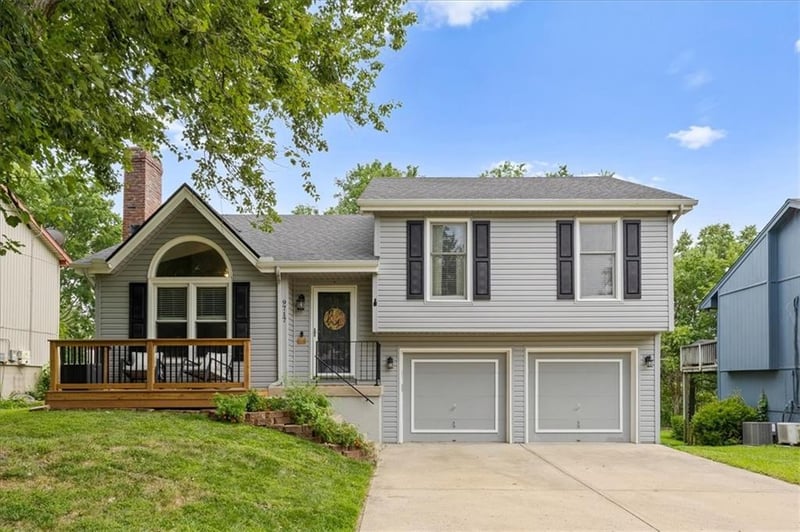 9717 86th Ter, Kansas City, MO 64153