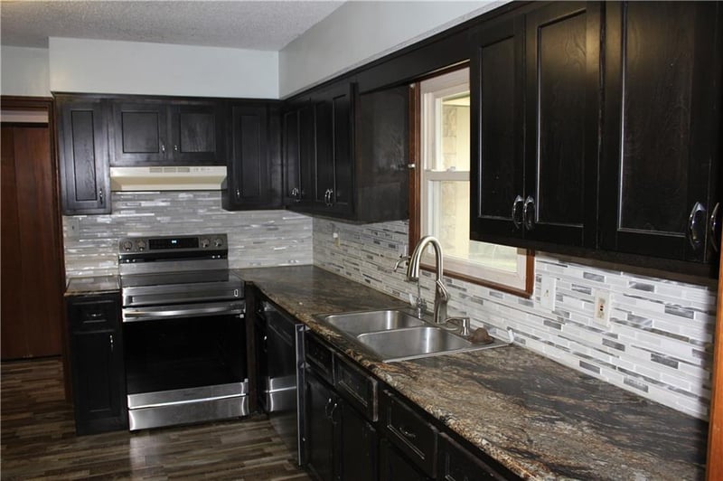 8400 Bradley Ct, Belton, MO 64012