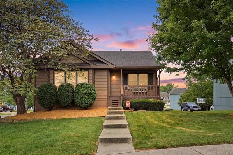 6114 Evans Ave, Kansas City, MO 64151
