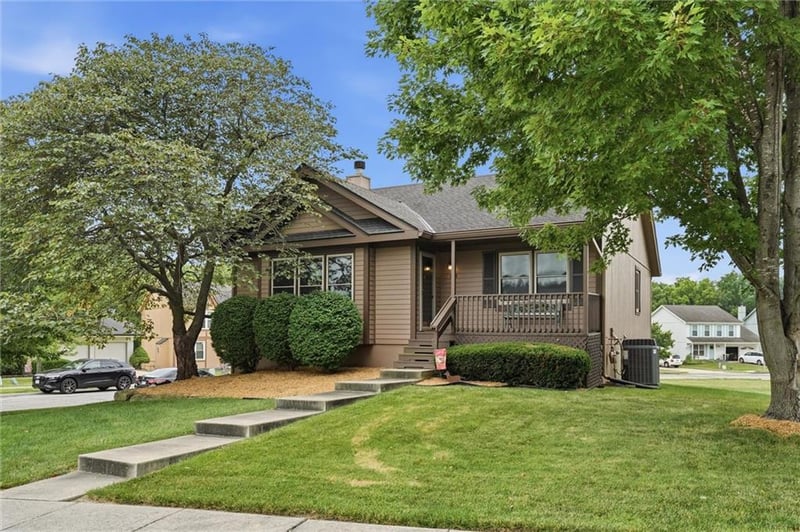 6114 Evans Ave, Kansas City, MO 64151
