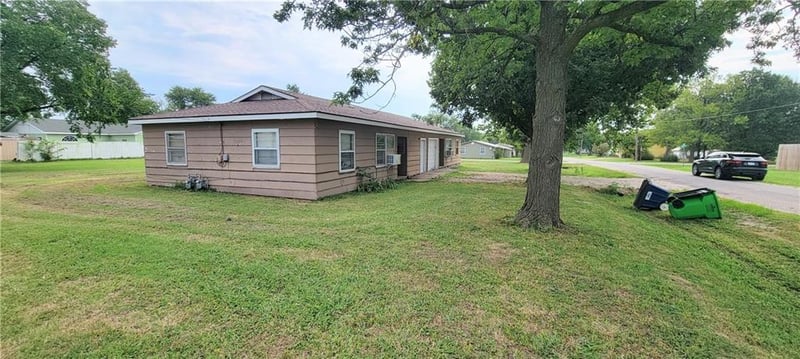 140 Church N/A, Moran, KS 66755