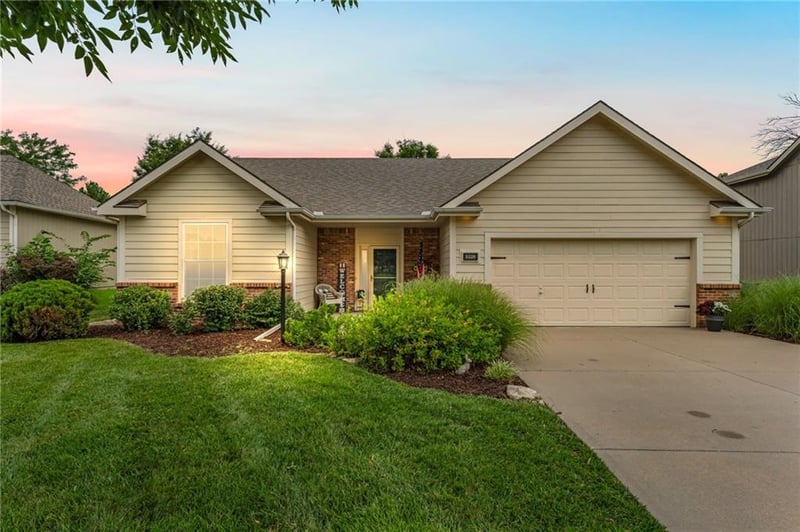 5228 Campbell Pl, Lawrence, KS 66049